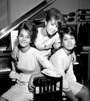 The Ronettes as young Bronx school girls, from left – Nedra Talley, Ronnie & Estelle Bennett, circa 1961-62.