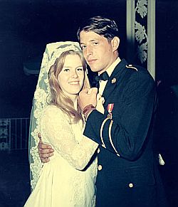 Al & Tipper Gore, wedding day, May 19, 1970, National Cathedral, Washington, D.C.