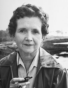 1961. Rachel Carson at the seashore. Life photo; A. Eisenstaedt.