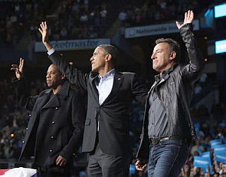 Jay-Z, President Obama & Bruce Sprinsteen have one last wave to the crowd in Columbus, Ohio.