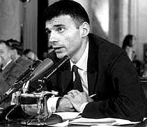 Ralph Nader addressing the Ribicoff Committee during the March 1966 Senate hearing.