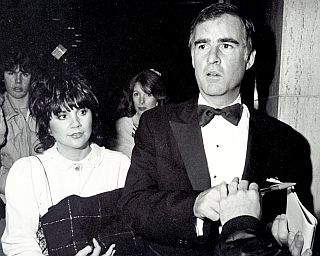 March 20, 1983: Linda Ronstadt and Jerry Brown attending the opening of ‘Dreamgirls’ at the Shubert Theater in Century City, California. 