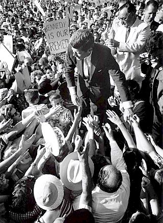 September 9, 1960. A sea of hands surge toward JFK in Los Angeles. Buttressed by California Governor Pat Brown — one of many former rivals for the Democratic nomination —Kennedy enjoyed the full support of his party by the time of the general campaign. Photo, Stanley Tretick (from Taschen book).