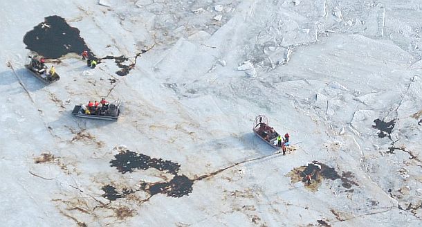 January 23, 2015: Aerial photo looking down on ice-covered Yellowstone River as workers attempt to find and clean up an oil spill that occurred on January 17, 2015 near Glendive, MT from the Poplar Pipeline. EPA Photo. 