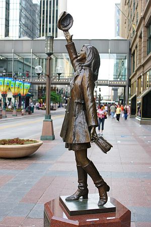 Mary Richards statue at the Nicollet Mall in Minneapolis, MN, early 2000s, commemorating The Mary Tyler Moore Show.
