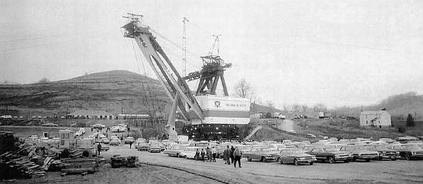 January 1967 “open house” at Hanna Coal Co’s Egypt Valley surface mine, unveiling the GEM of Egypt shovel. 