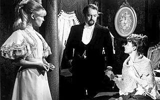 Victor’s lover, Amelia, Lara’s mother, is ill, unable to keep a dinner date with him, urging him to take Lara in her place. 