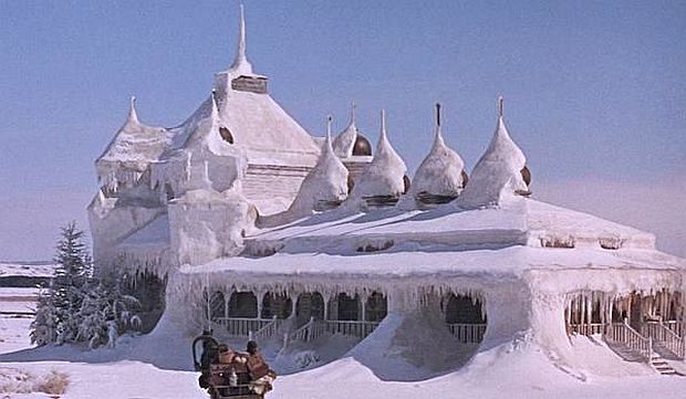 Lara, Zhivago and Katya arriving by horse-drawn sleigh at snow-covered Gromeko house at Varykino to hide out from the Red Army for as long as they can.